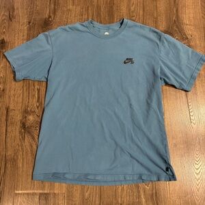 Nike Men’s Skateboarding SB Blue Scorpions Loose Fit T-Shirt size Medium